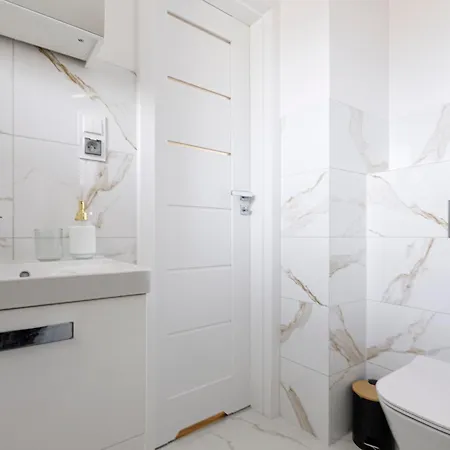 Golden - Monopol Apartman